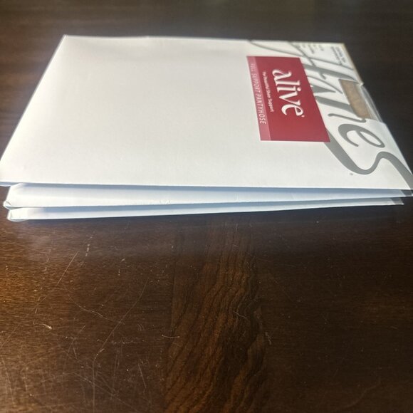 3x Hanes Alive Full Support Control Top Pantyhose Sz C Multiple Colors READ - Picture 9 of 10